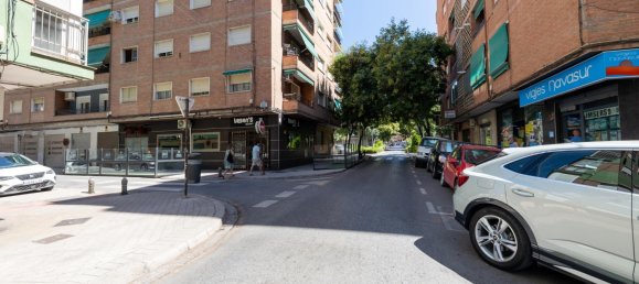 Garage à Granada, Spain 16m² No. 172036 2