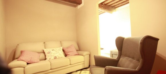 4 rooms Apartment in Lucca, Italy No. 107804 9