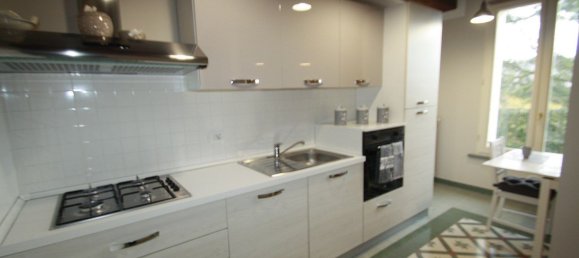 4 rooms Apartment in Lucca, Italy No. 107804 12