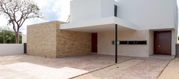 Casa de 4 dormitorios en Mérida, Mexico No. 32992 2