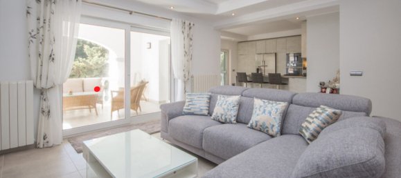 3 bedrooms Villa in Marbella, Spain No. 95097 9