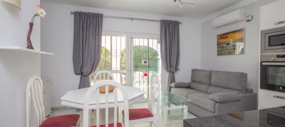 3 bedrooms Villa in Marbella, Spain No. 95097 16