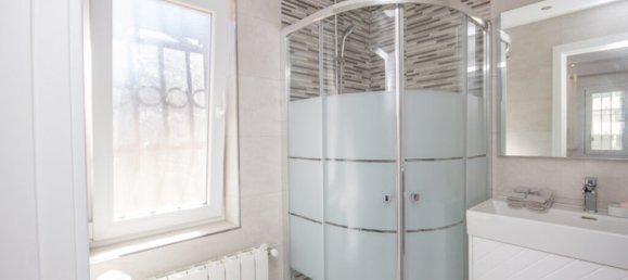 3 bedrooms Villa in Marbella, Spain No. 95097 23