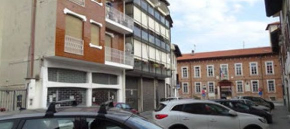 Квартира с 5 комнатами в Бусто Гарольфо, Италия № 95778 9