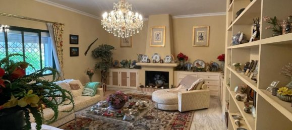 5 bedrooms Villa in Marbella, Spain No. 146653 11