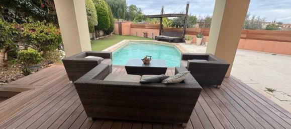 4 bedrooms Commercial property in Kolossi, Cyprus No. 20686 8