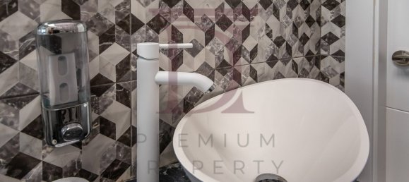 Gewerbliche Immobilie in Salou, Spain 400m², Nr. 3111 19