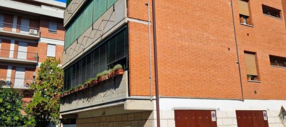 Квартира с 4 спальнями в Модена, Италия № 370522 25