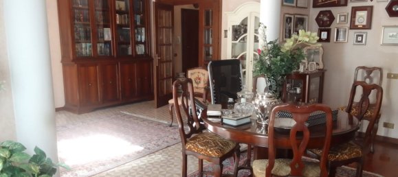 Квартира с 4 спальнями в Модена, Италия № 370522 4