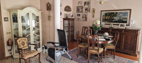 Квартира с 4 спальнями в Модена, Италия № 370522 2