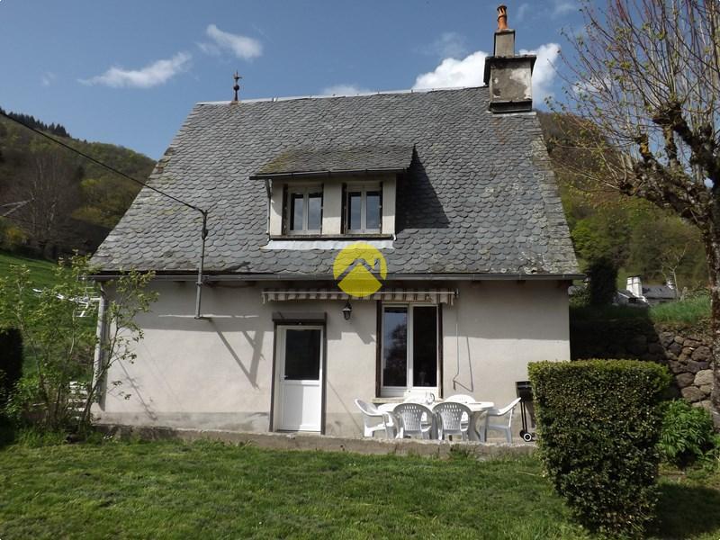 2 bedrooms House in Vic-sur-Cere, France No. 343623