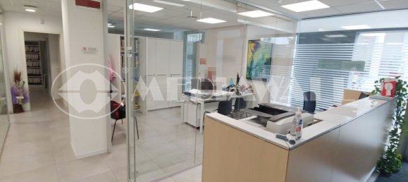 201m² Office in Pordenone, Italy No. 112189 3