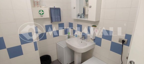 201m² Office in Pordenone, Italy No. 112189 8