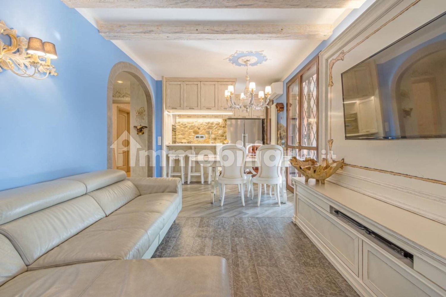 Пентхаус с 4 спальнями в Реджо Эмилия, Италия № 17086