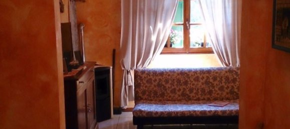 3-salle Appartement à Abetone Cutigliano, Italy No. 77276 8