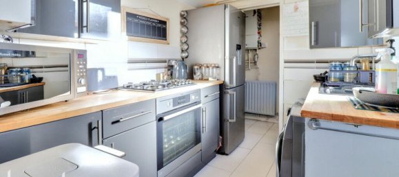 2 bedrooms House in Croydon, United Kingdom No. 4867 5