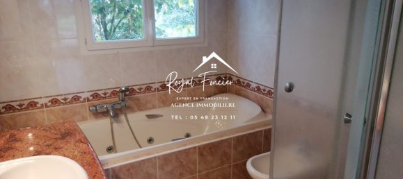 Casa de 3 dormitorios en Artannes-sur-Indre, France No. 86734 7