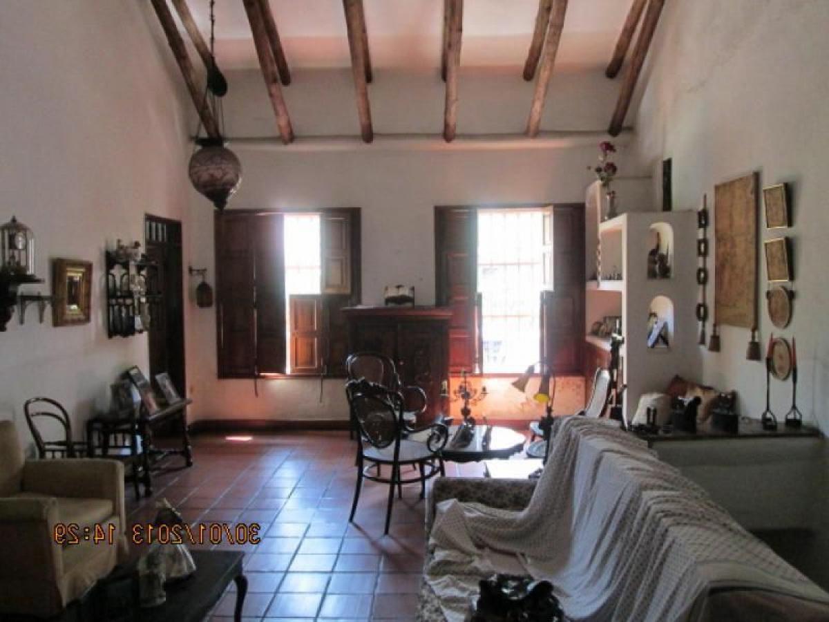 Casa de 8 dormitorios en Valle del Cauca, Colombia No. 8099