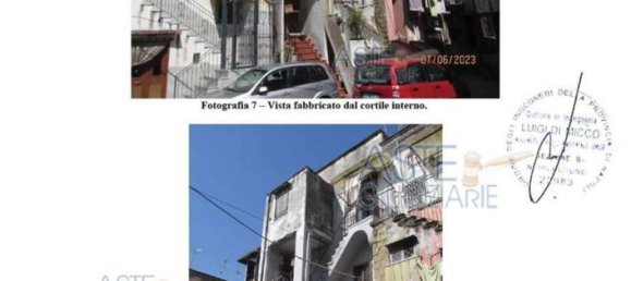 3 rooms Apartment in Naples, Italy No. 10942 28