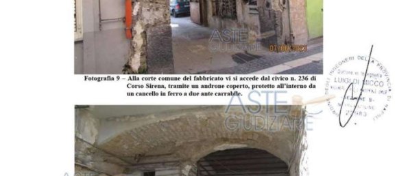 3 rooms Apartment in Naples, Italy No. 10942 5