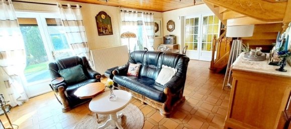 4 chambres Maison à Solre-le-Château, France No. 81289 16