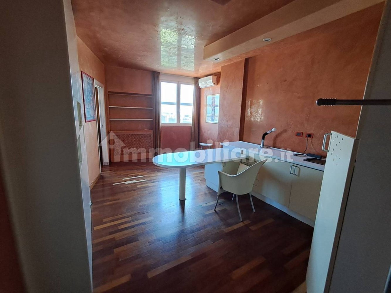 1 bedroom Apartment in Padua, Italy No. 358533