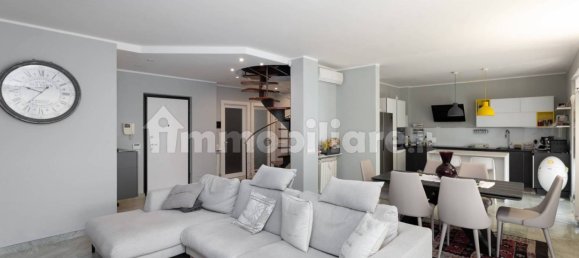 1 bedroom Penthouse in Rivoli, Italy No. 370176 4