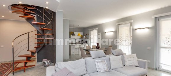 1 bedroom Penthouse in Rivoli, Italy No. 370176 2