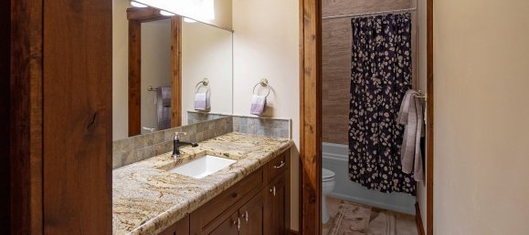 Propiedad comercial de 5 dormitorios en Avon, USA No. 560302 19