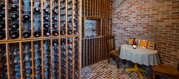 Propiedad comercial de 5 dormitorios en Avon, USA No. 560302 10