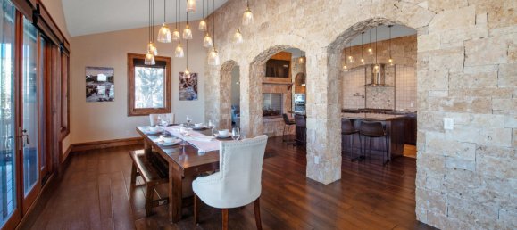 Propiedad comercial de 5 dormitorios en Avon, USA No. 560302 8