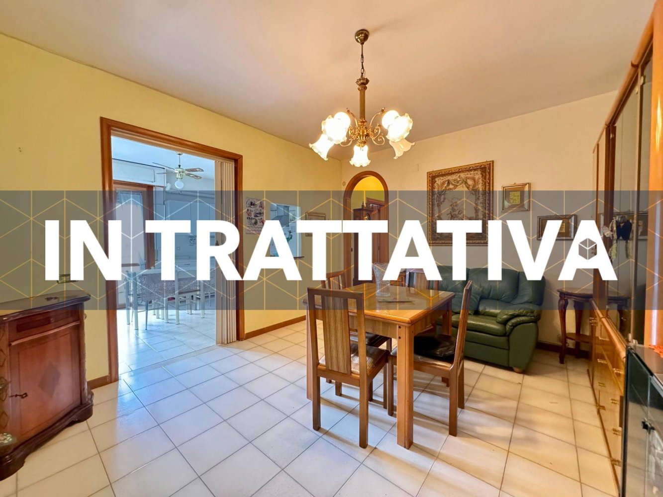 3 rooms Commercial property in Matera, Italy No. 25040