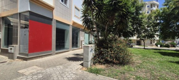 142m² Commercial property in Portimao, Portugal No. 206981 18