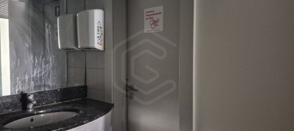 142m² Commercial property in Portimao, Portugal No. 206981 12