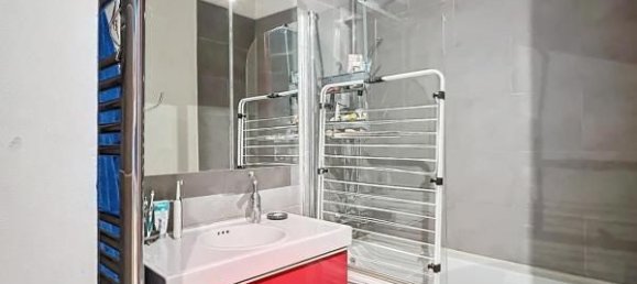 1 bedroom Apartment in Paris, France No. 169152 7