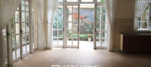 4 Schlafzimmer Villa in Tay Ho, Vietnam, Nr. 3262 5