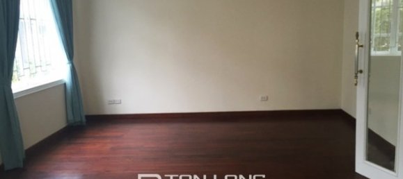 4 Schlafzimmer Villa in Tay Ho, Vietnam, Nr. 3262 12