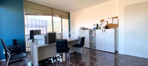 3 Schlafzimmer Wohnung in Prato, Italy, Nr. 319372 10