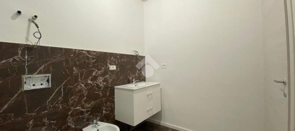 3 Schlafzimmer Wohnung in Prato, Italy, Nr. 319372 17