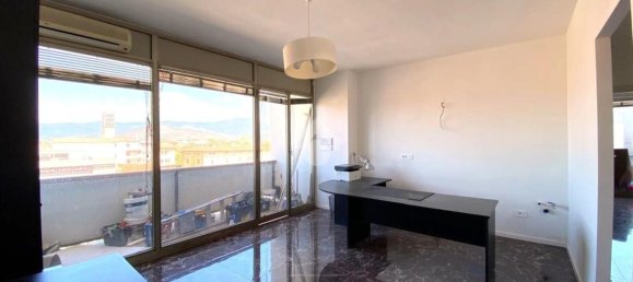 3 Schlafzimmer Wohnung in Prato, Italy, Nr. 319372 6