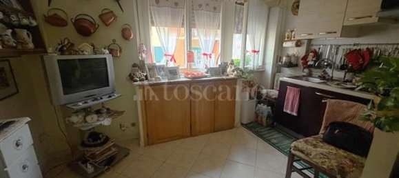 2-salle Appartement à Rome, Italy No. 92897 8