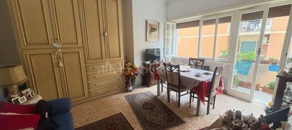 2-salle Appartement à Rome, Italy No. 92897 3