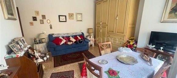 2-salle Appartement à Rome, Italy No. 92897 5