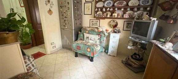 2-salle Appartement à Rome, Italy No. 92897 7