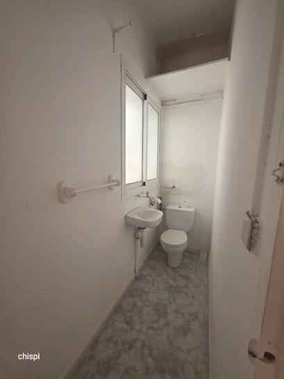  عقار تجاري في Malaga, Spain 25متر مربع رقم 193428