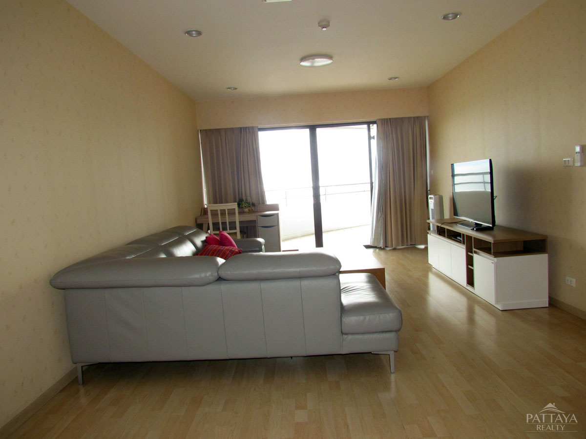 3 bedrooms Condo in Pattaya, Thailand No. 866