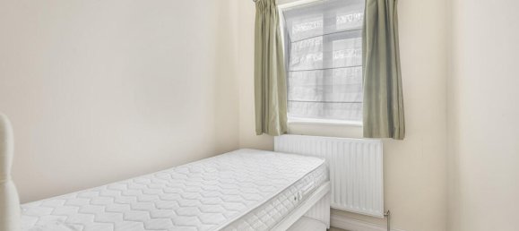 3 bedrooms House in Virginia Water, United Kingdom No. 8630 26