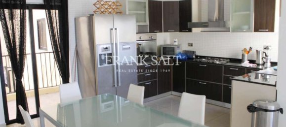 Ático de 3 dormitorios en Gzira, Malta No. 2106 3