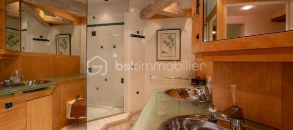 5 bedrooms House in Yonne, France No. 359732 20