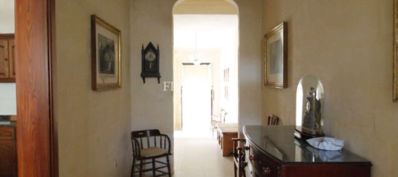 2 bedrooms Townhouse in Rabat, Malta No. 9561 10